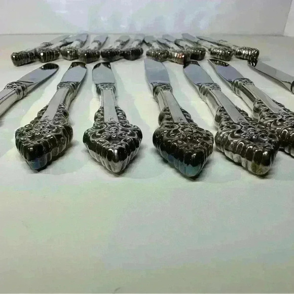 Unbranded Butter Knives - 9” - Lot of 18 - Picture 2 of 6